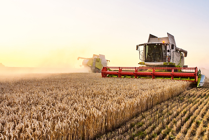 Máquinas e Implementos Agrícolas